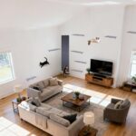 Wall-Mounted Shelves Set with 10 Wooden Boards – DIY Customizable Layout Cat Wall Playground, Modular Parkour System with Free-Combination Platforms & Sturdy Triangle Brackets - Image 3